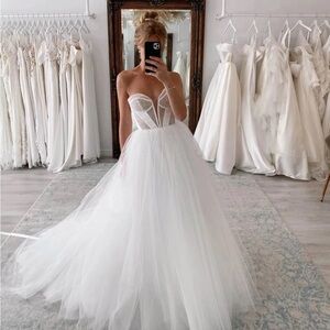 Strapless White Tulle Ball Gown Wedding Dress